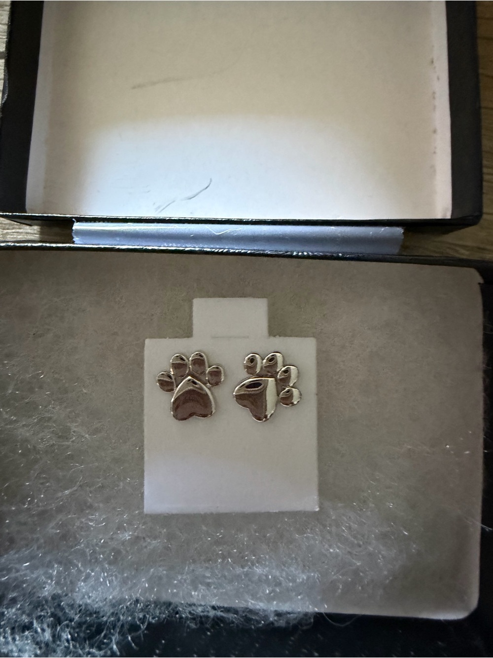 925 Sterling Silver Paw Print Stud Earrings - Silver